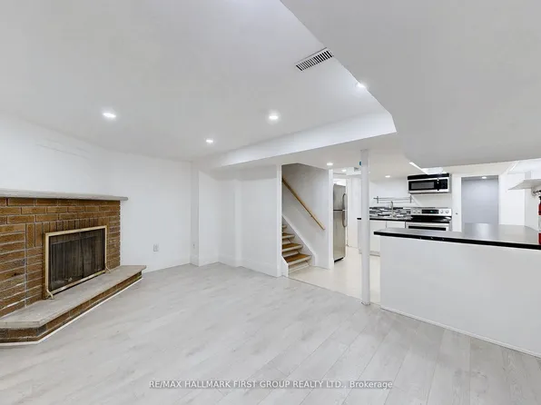 1 Bramwell Dr, Ajax, ON L1S 5L1