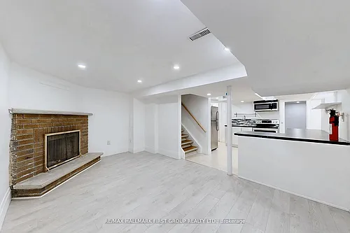 1 Bramwell Dr Photo 1