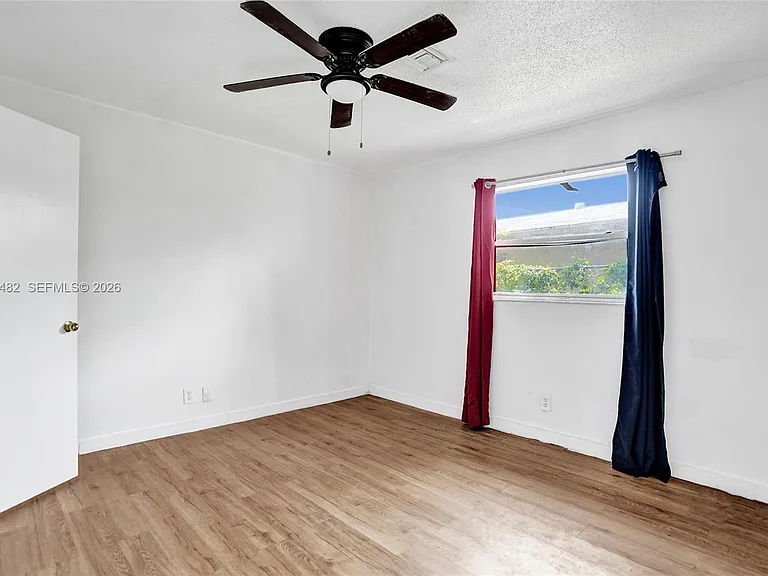 841 SW 7th St #C — Photo 12