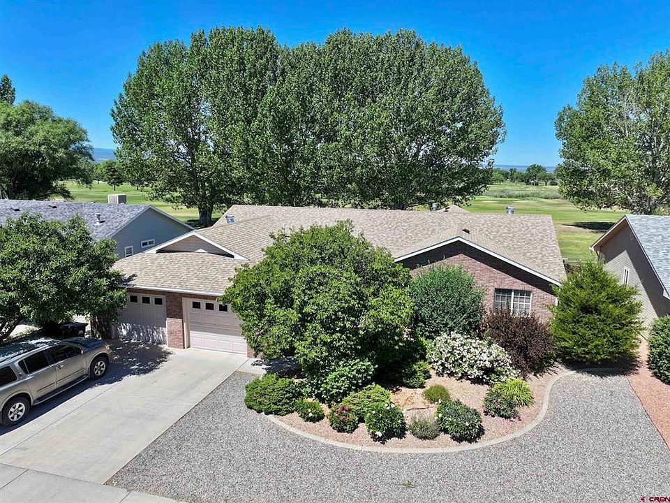 1st image of 819 Heather Lane