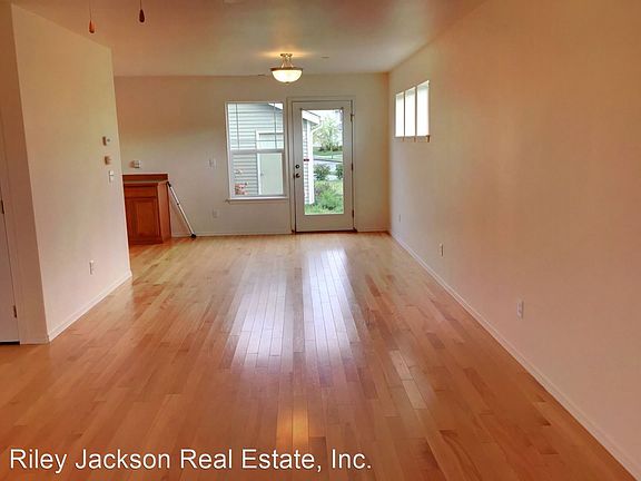 4th image of 2291 Bobs Hollow Ln