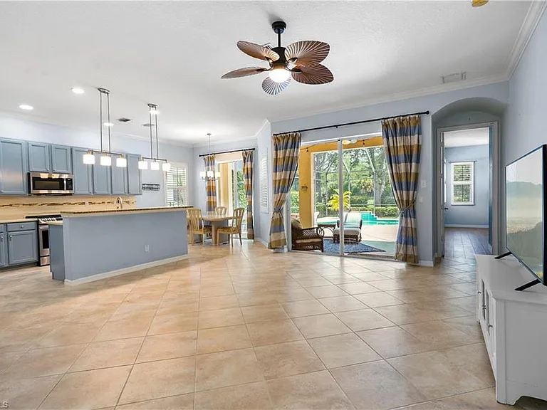 6522 Waverly Green Way — Photo 5