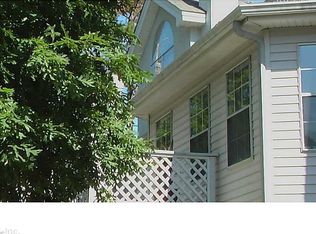 716 Inlet Quay APT G, Chesapeake, VA 23320