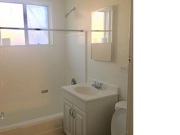 4th image of 1215 E 119th St