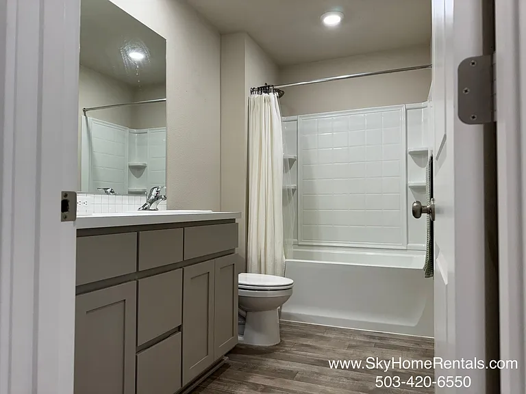 4832 Skylab Ave NE — Photo 21