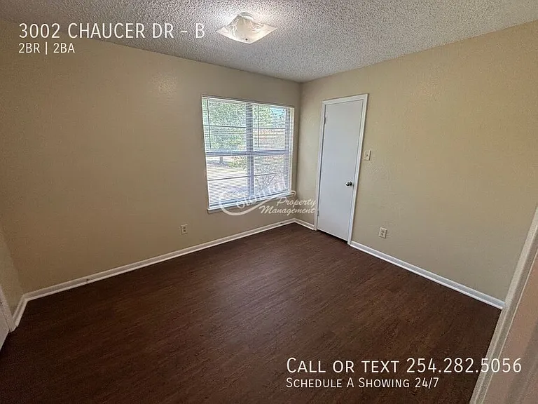 3002 Chaucer Dr #B — Photo 12