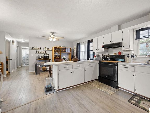 5th image of 112 Montgomery St