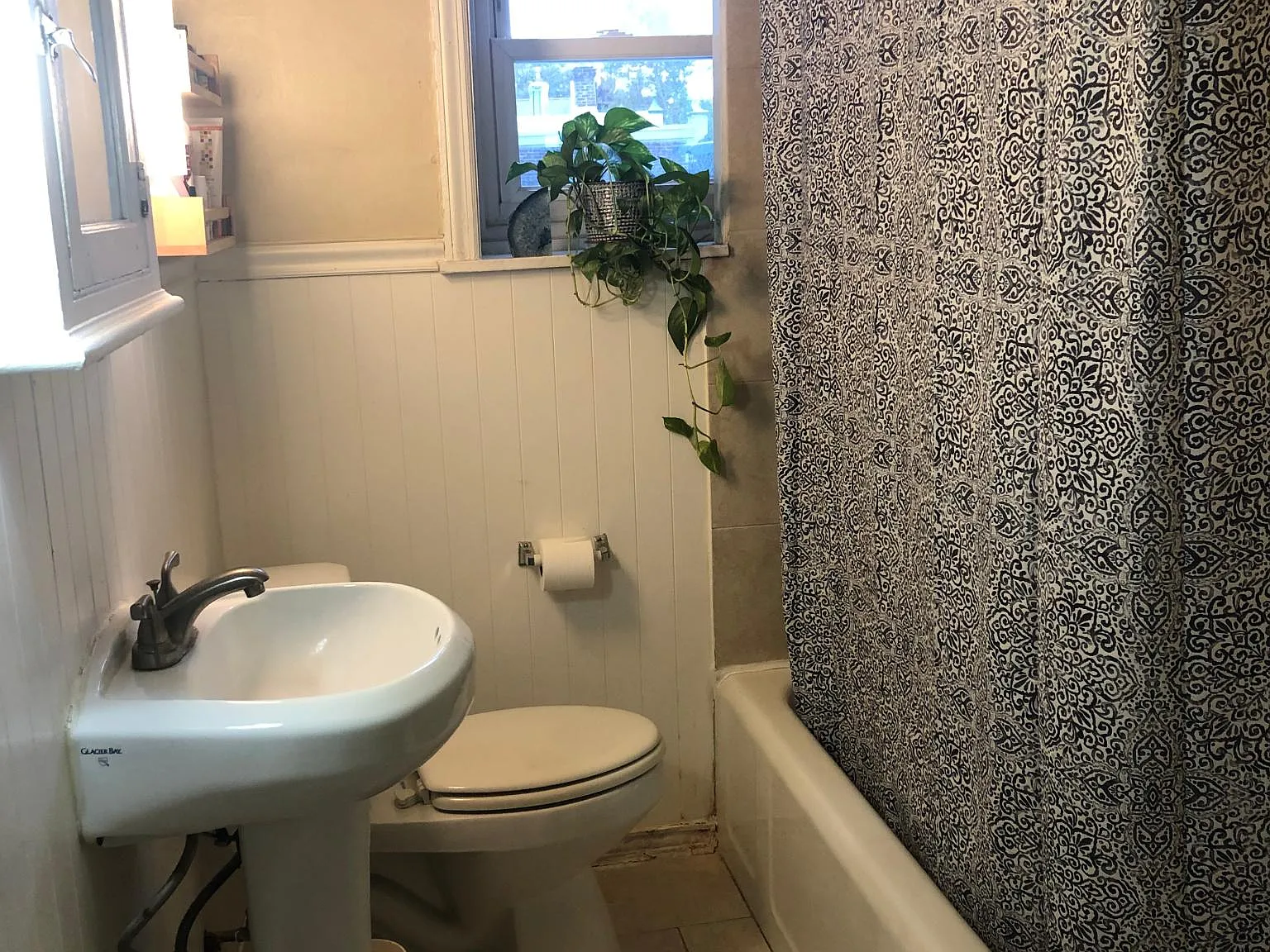 46 W Mount Airy Ave — Photo 3