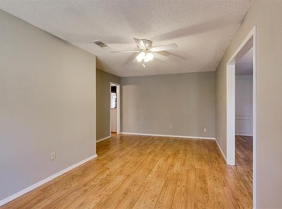 5th image of 3933 Windflower Ln