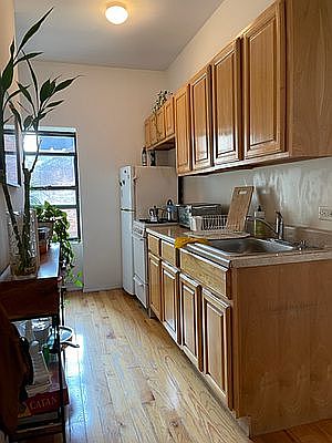 5th image of 113 Mulberry St #7S