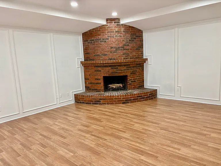3900 San Mateo Dr — Photo 5