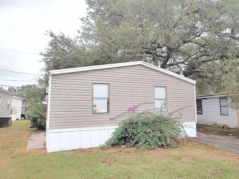 1st image of 204 Pasadena Dr