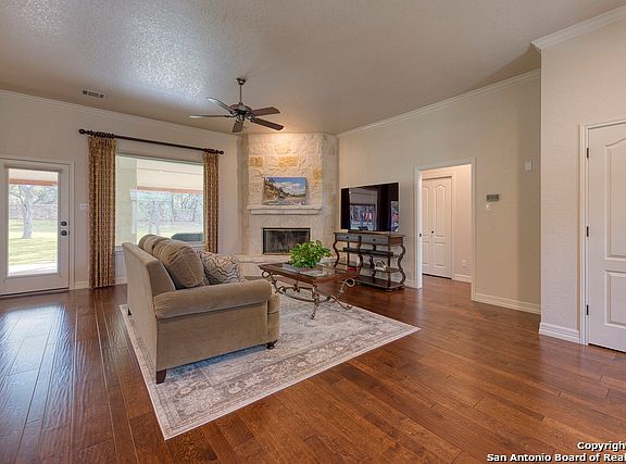 5th image of 30330 Bridlegate Dr