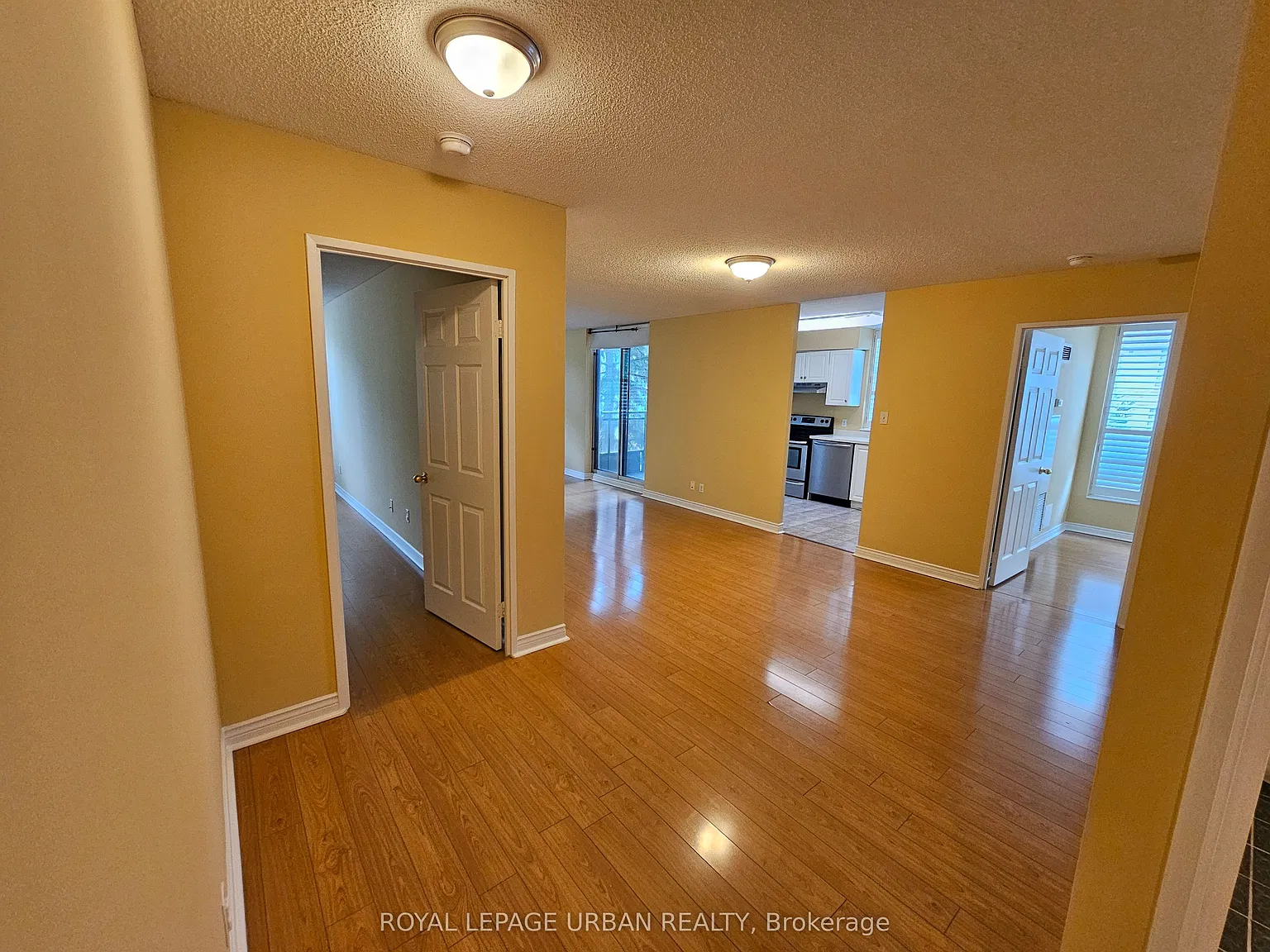 2 bed, $3,200 — Photo 3