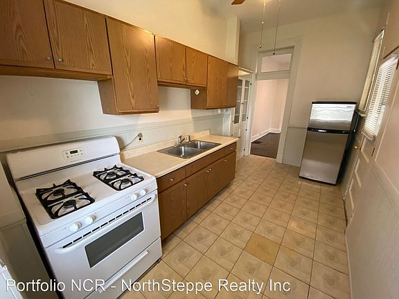 5th image of 47 Smith Pl #4782361