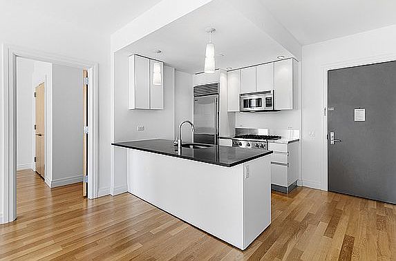 4th image of 554 W 54th St #27F