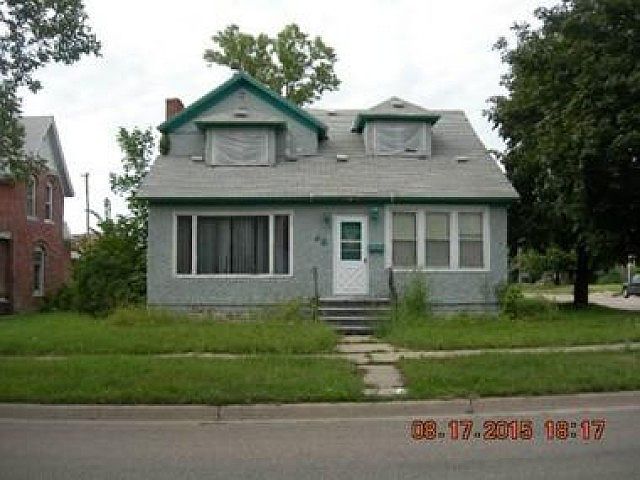 2nd image of 23 W Schlieman Ave