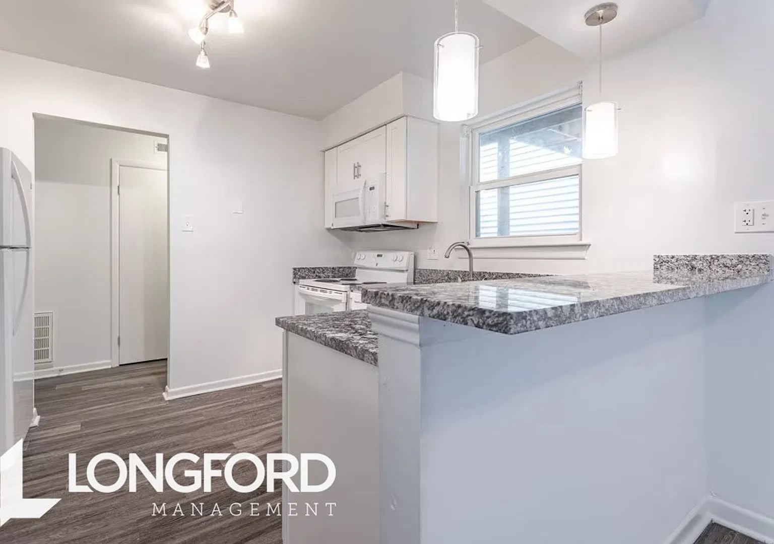 Sonoma Woods Apartments — Photo 2