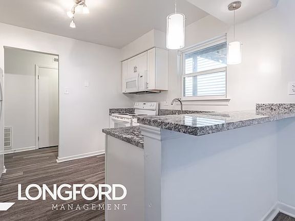 2nd image of 104 Landmark Ct #10