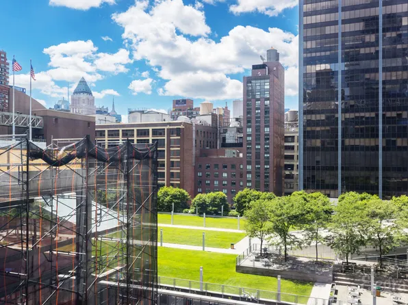 555 West 59th Street 11F image 11 of 11