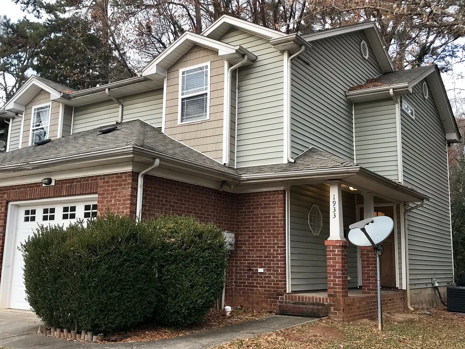 1933 Shamrock Dr - 1 — Photo 1