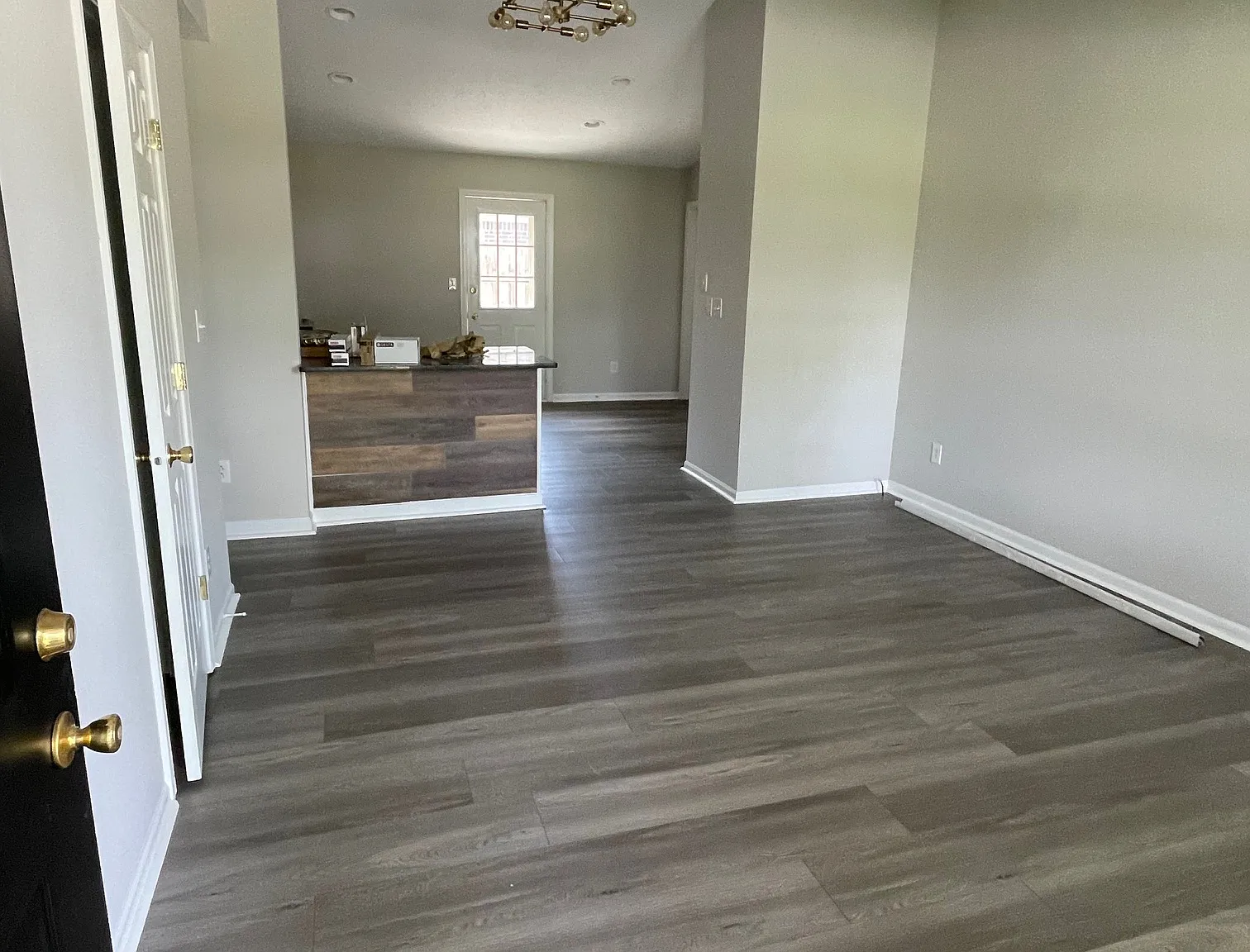 2 bed, 1000 sqft, $1,595 — Photo 4