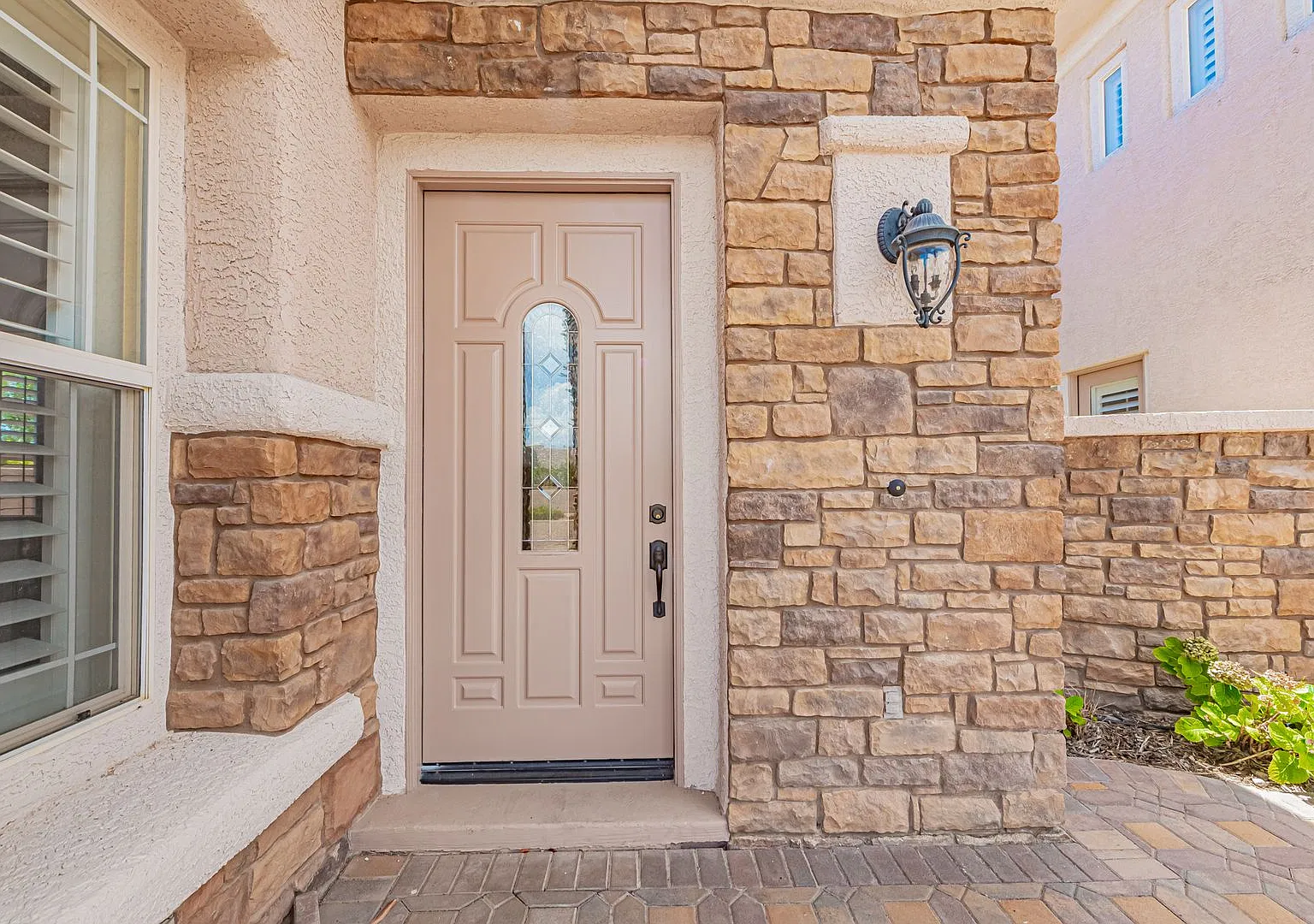 Gate Community With Private Pool And Spa — Photo 3
