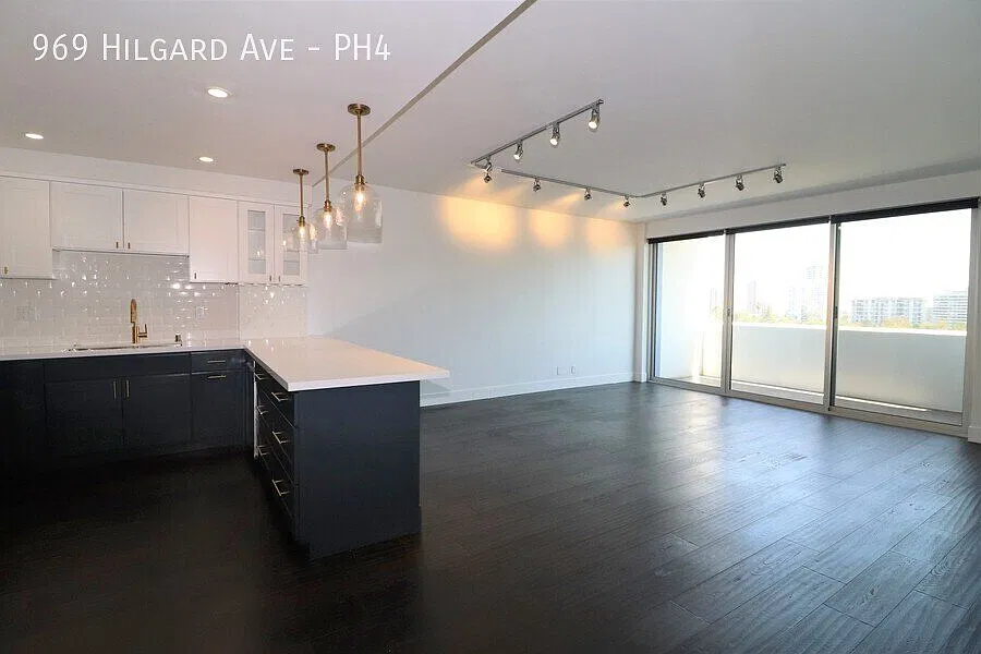 1 bed, 754 sqft, $4,295 — Photo 2