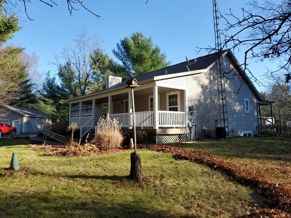 9426 Automobile Rd, Whitehall, MI 49461