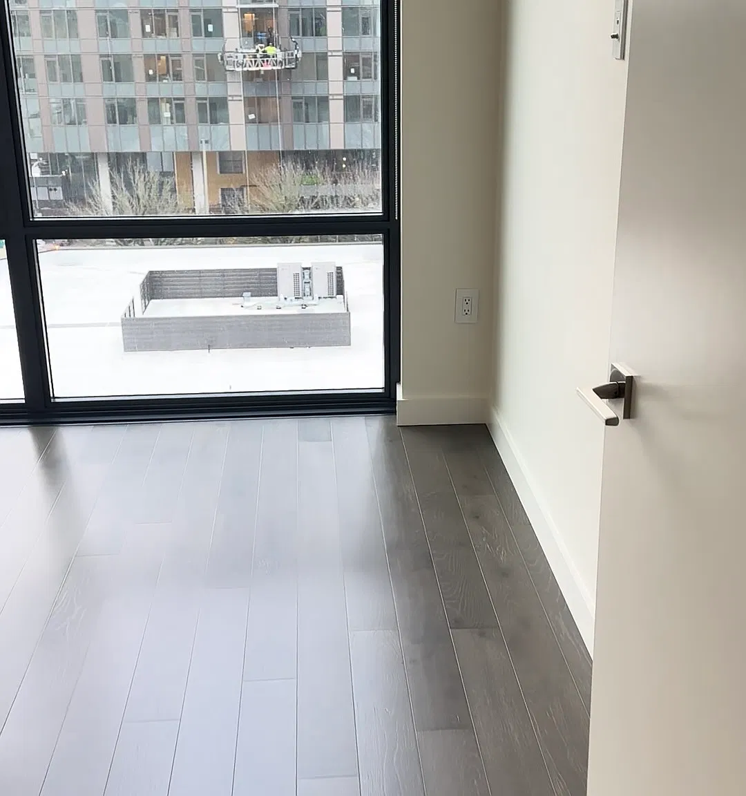 2 bed, 1.5 bath, $4,500 — Photo 4