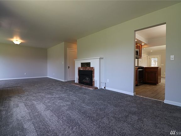 5th image of 221 Avenue F