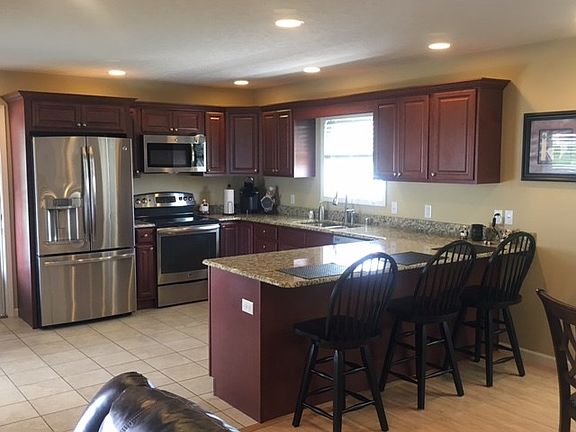 3rd image of 6006 Burley Ct