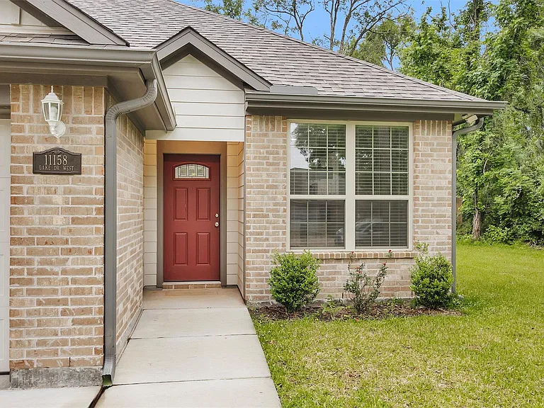 11158 Lake Dr — Photo 4