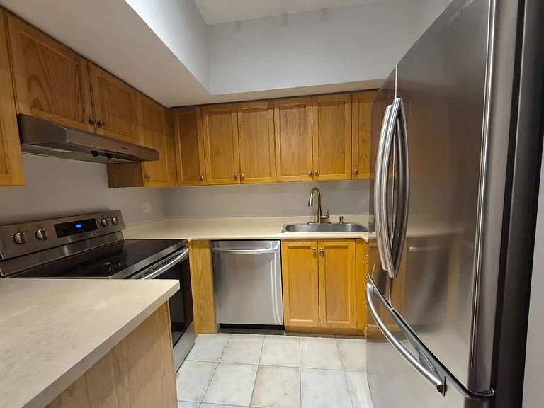 115 Richmond St E #203 — Photo 18
