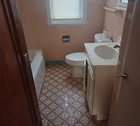 3rd image of 4315 N 42nd STREET