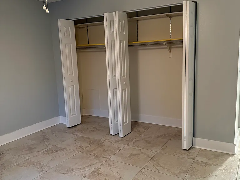 1707 Hibiscus Cir S — Photo 5