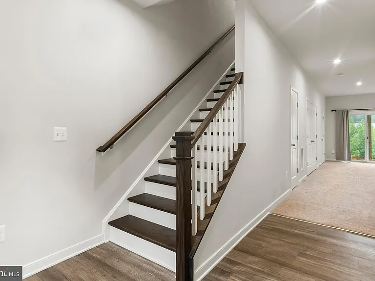 113 Lentz Ln — Photo 13