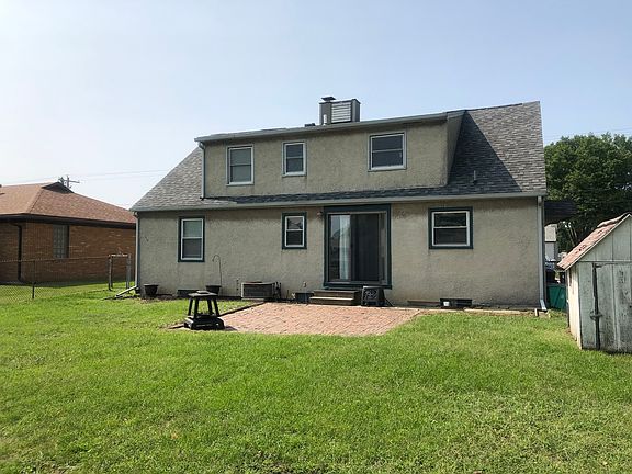 3rd image of 1532 Saint Vincents Ave