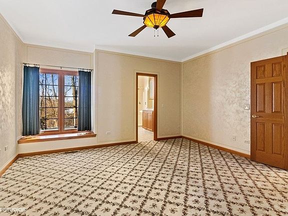 5th image of 1115 Morraine Dr