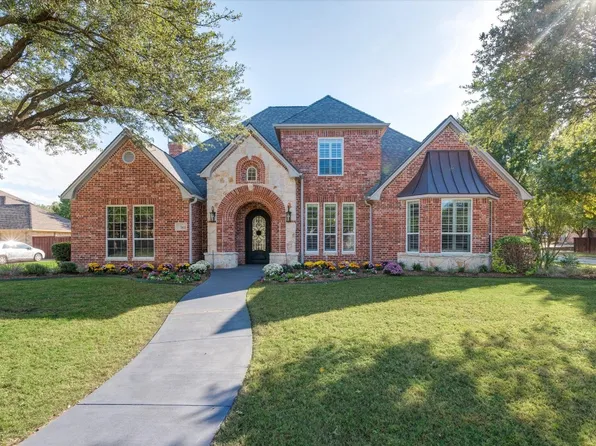 303 Skyline Dr, Trophy Club, TX 76262