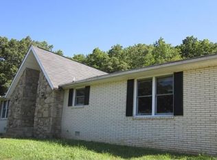 2962 E Beaverdam Rd, Centerville, TN 37033