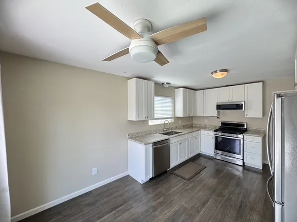 1448 Pleasant St, Petaluma, CA 94952