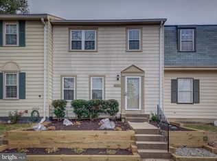 8203 Stationhouse Ct, Lorton, VA 22079