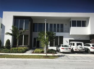 7510 NW 103rd Pl, Doral, FL 33178
