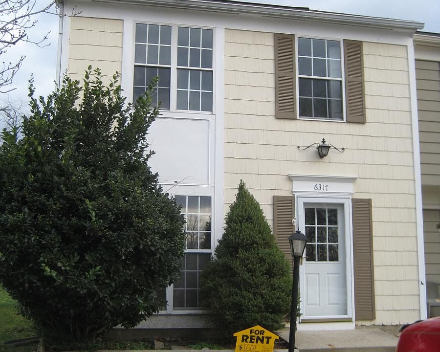 Curbside View