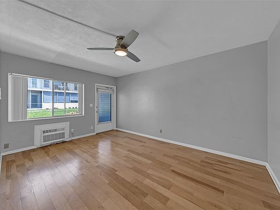 3rd image of 11 SW 4th Avenue #29