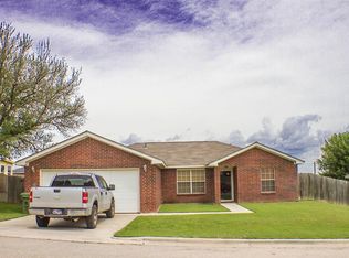 2004 W Brown St, San Saba, TX 76877