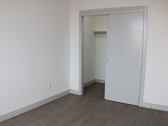 2nd image of 812 Myrtle Ave #2A