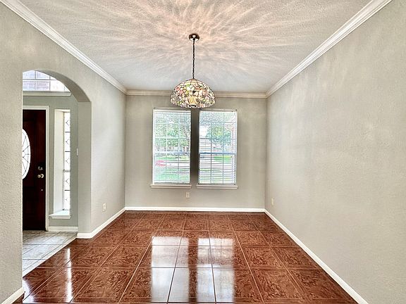 2nd image of 22746 Shannon Falls Ct