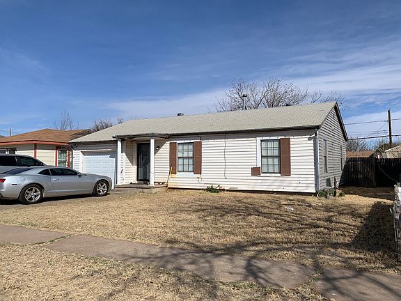 3rd image of 402 W Nobles Ave